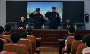 方正县公安局经侦大队 怀揣着责任与使命，走进校园 开启法律宣讲活动